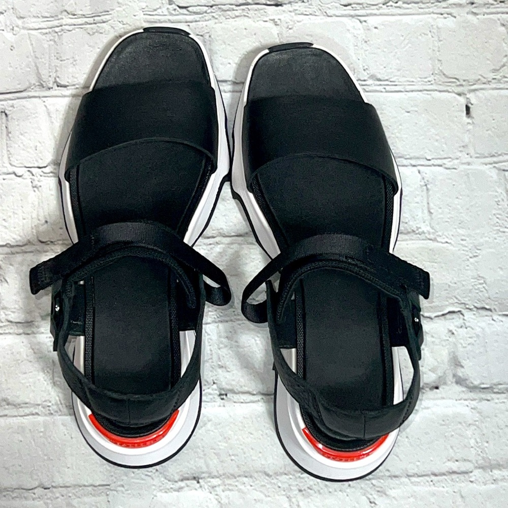Sorel Kinetic Y-Strap Black Sandals - Women’s Size 10 - Picture 8 of 16